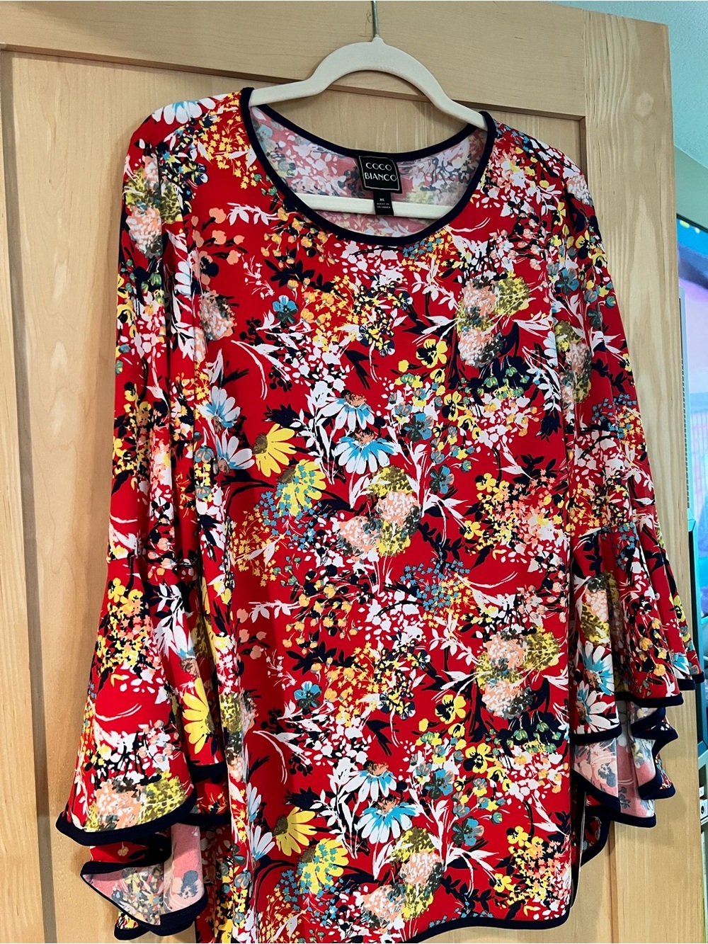 Coco Bianco Red Multicolor Floral Bell-Sleeve Blouse - Picture 2 of 5